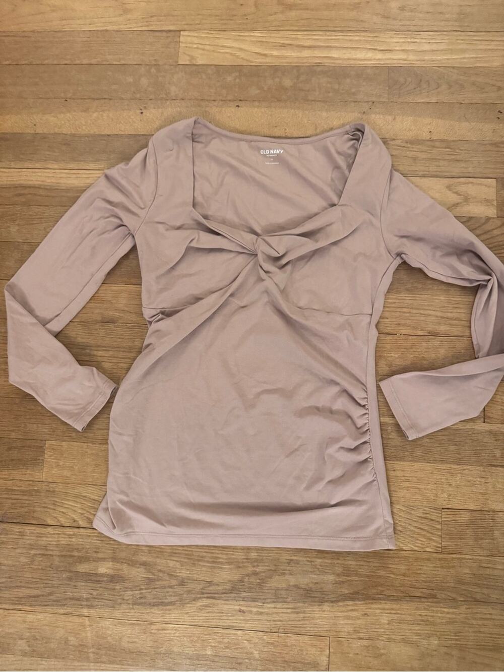 Old Navy Women's Mauve Maternity Twist Front Long Sleeve Top - Size S
 b84